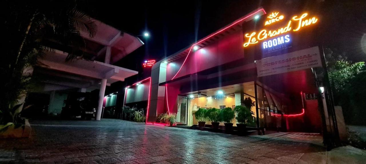 Lodge Airco Le-grand Tiruvalla